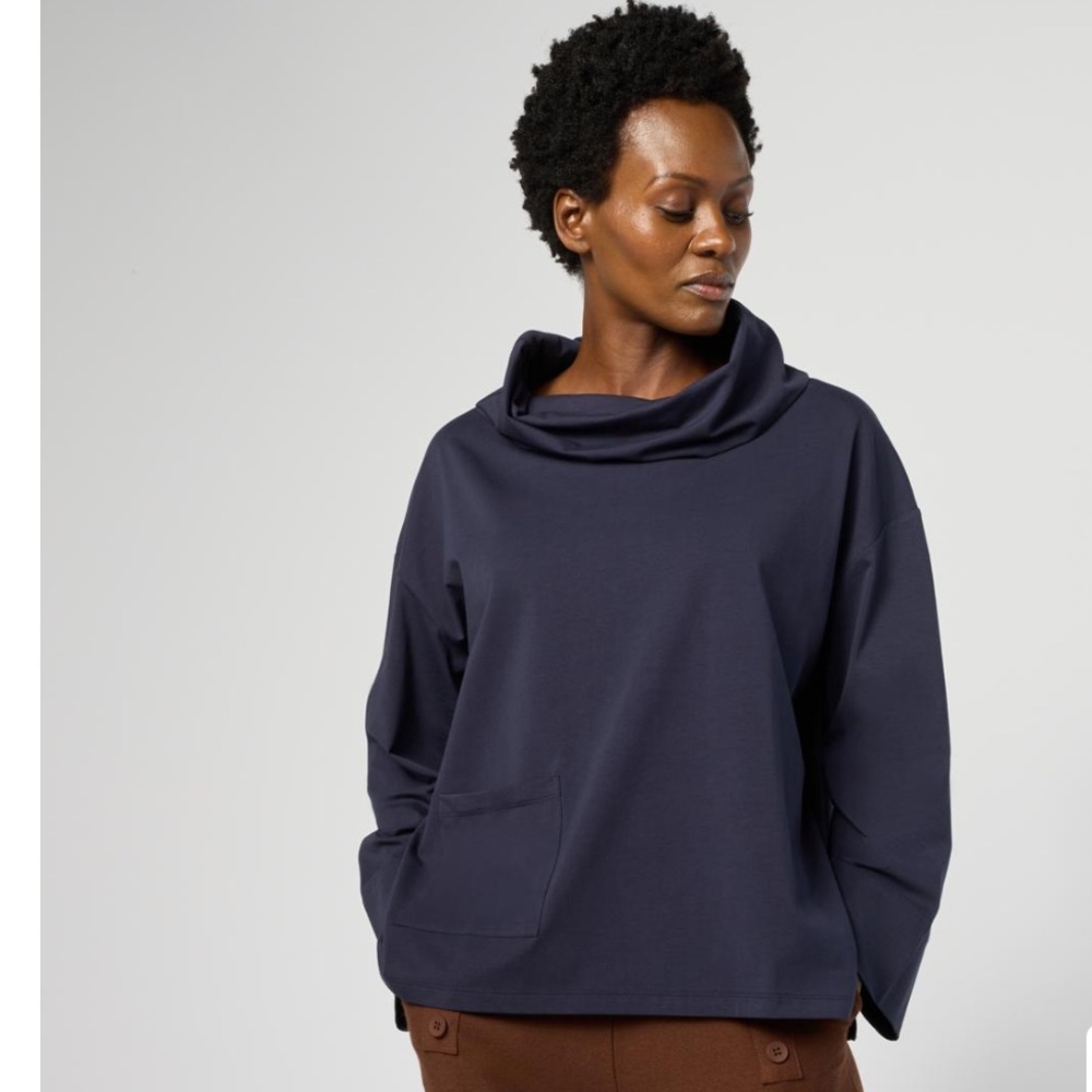 WynneLayers Cotton Curved Hem Cowl Neck Top size small